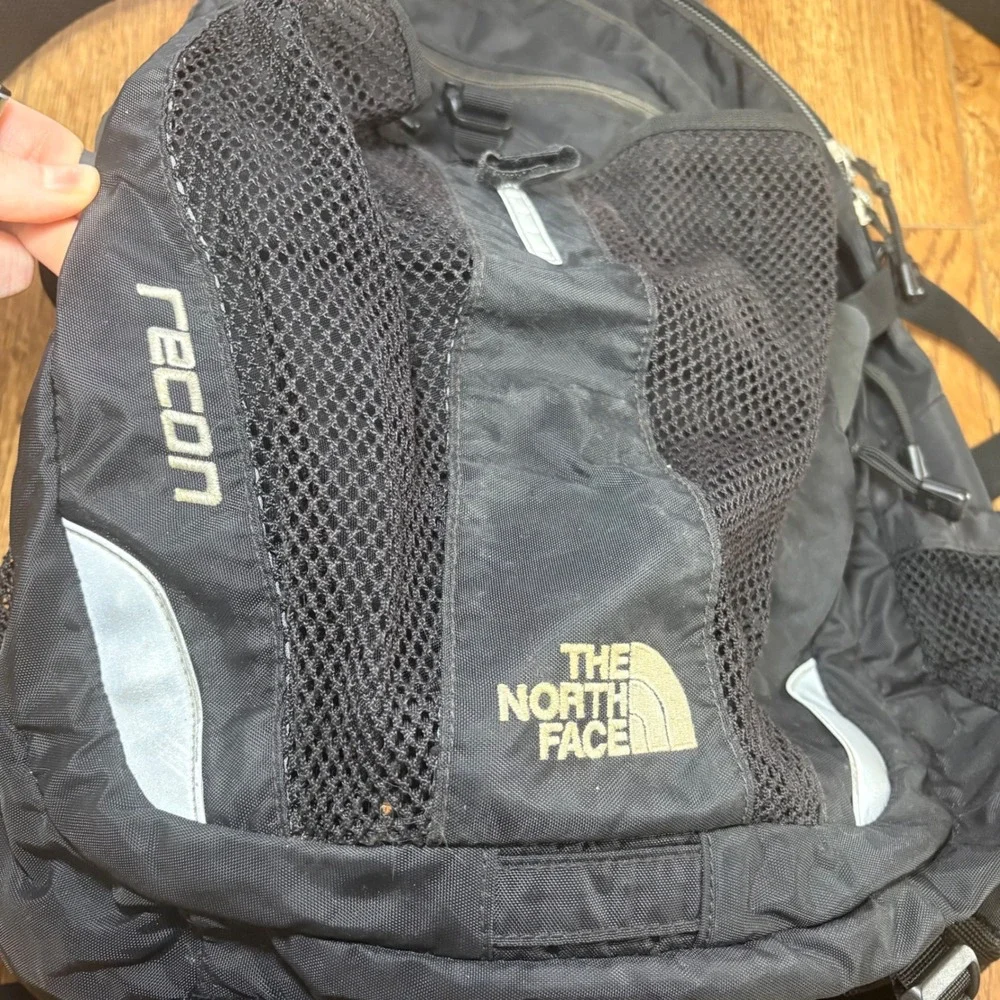The North Face Recon Backpack Black Hiking School Travel Laptop‎ Bag Gorpcore